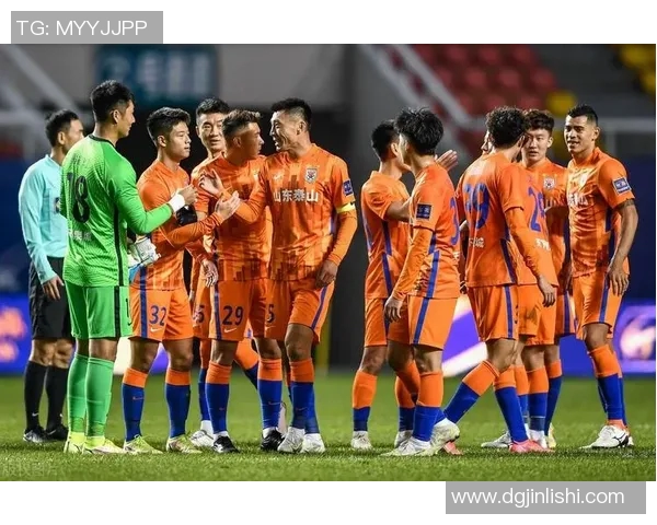 足球明星的独门绝技揭秘如何在赛场上脱颖而出